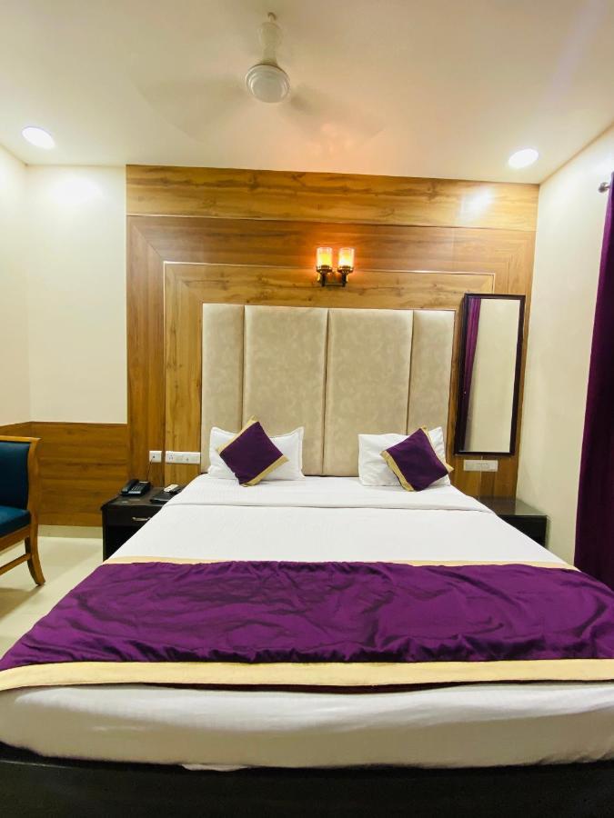 Hotel Pradeep Palace Gorakhpur Exterior photo