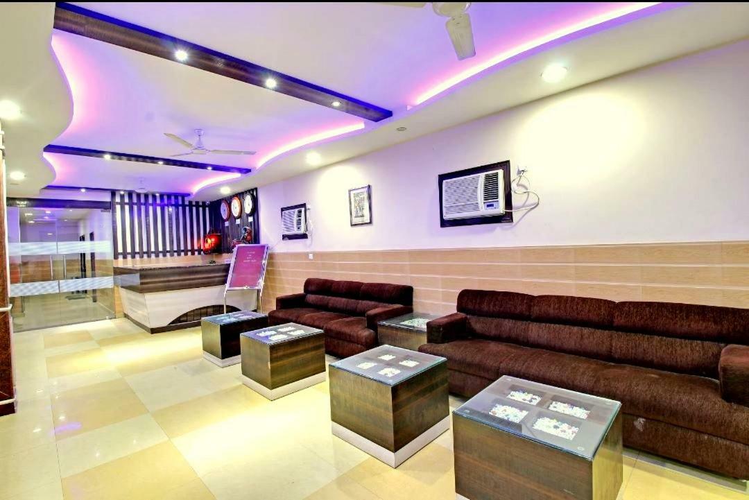 Hotel Pradeep Palace Gorakhpur Exterior photo